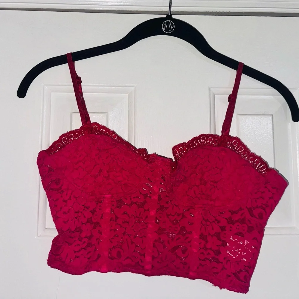 👑 LIKE NEW SIZE SMALL Vibrant Pink Lace Crop Top - Picture 6 of 12